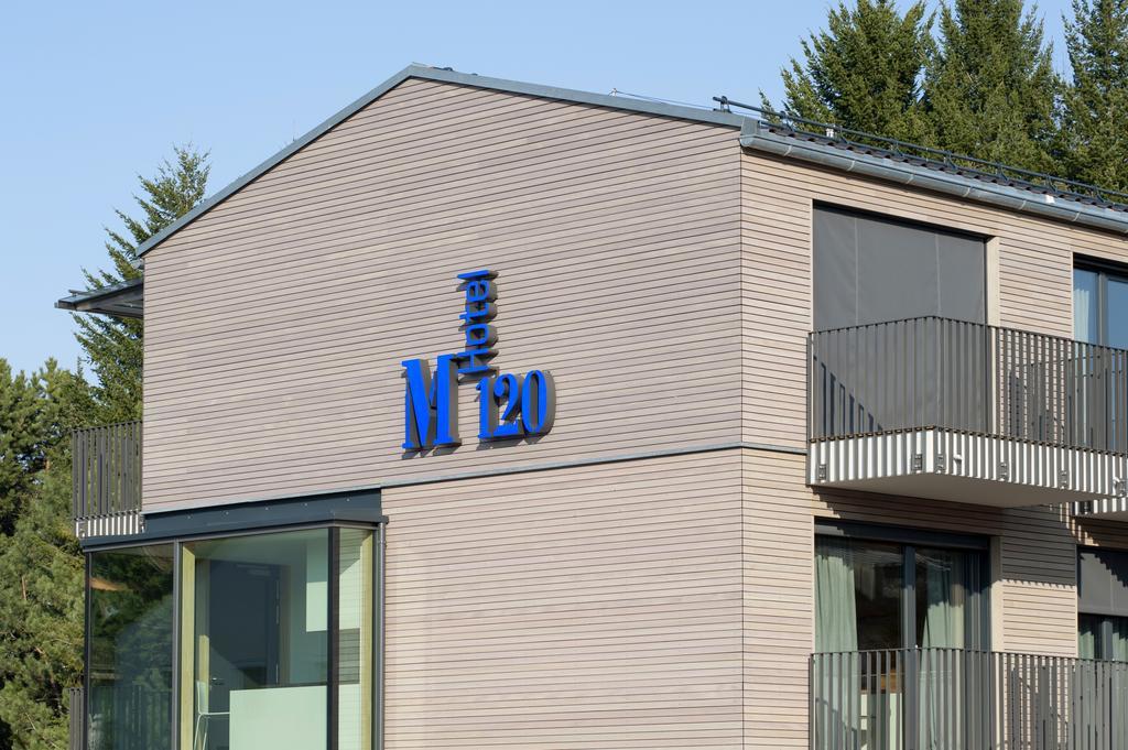 Hotel M120 Unterfoehring Exterior photo